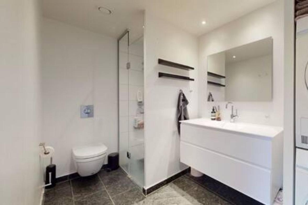 Executive Harbour Penthouse